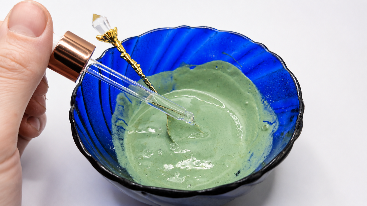 Emerald Chlorella Algae Clay Mask